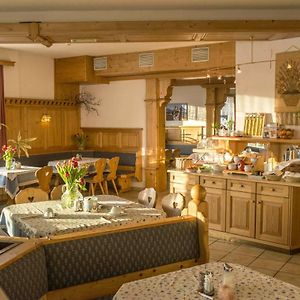 Hotel Pension Sonnenuhr